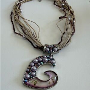 Elegant Purple and Silver Pendant Necklace